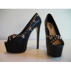 Peeptoe schwarz mit Nieten